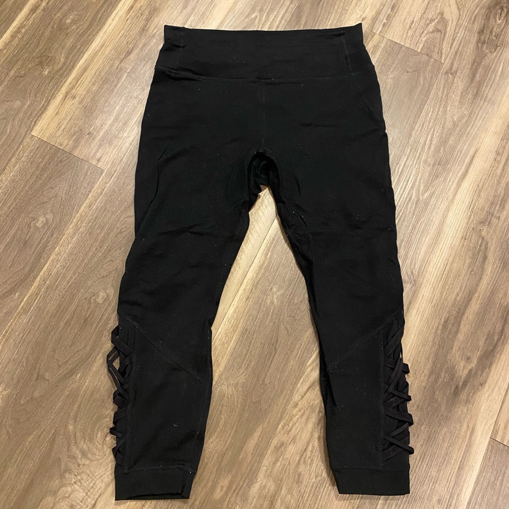 Fabletics PowerHold Capri leggings